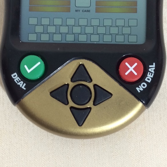 Deal Or No Deal Electronic Handheld Game - Picture 2 of 7